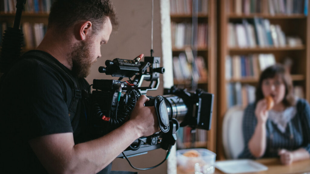 A quick guide to SD card speed and capacity for video recording – with infographic